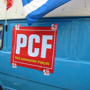 Affiche Pcf sur véhicule "historique".