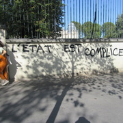 Etat complice