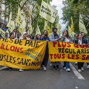 Droits devant