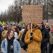 Loi raciste